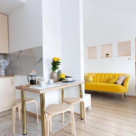 Apartamenty Gorki Male Tuszyn Eksteriør bilde