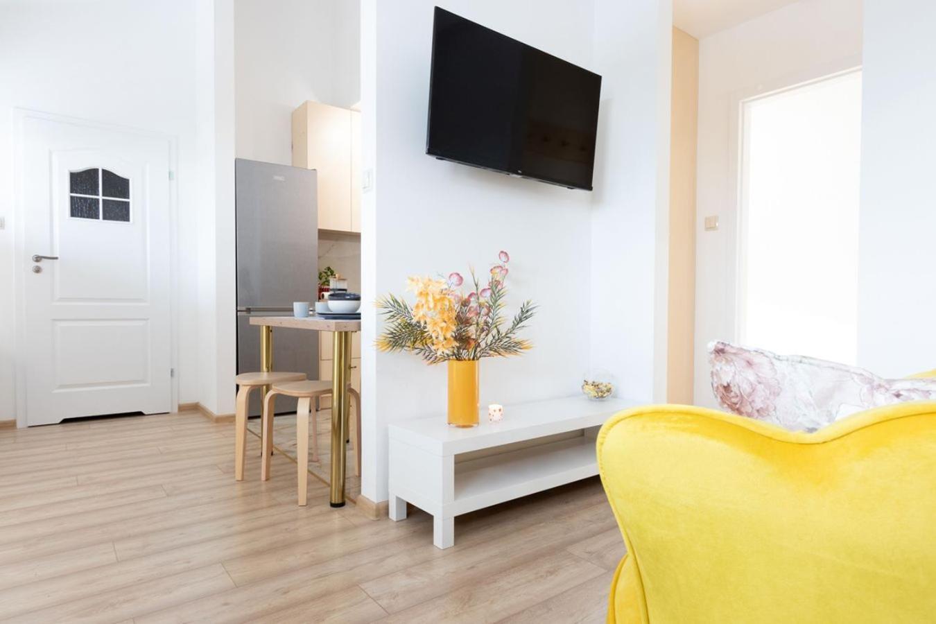 Apartamenty Gorki Male Tuszyn Eksteriør bilde